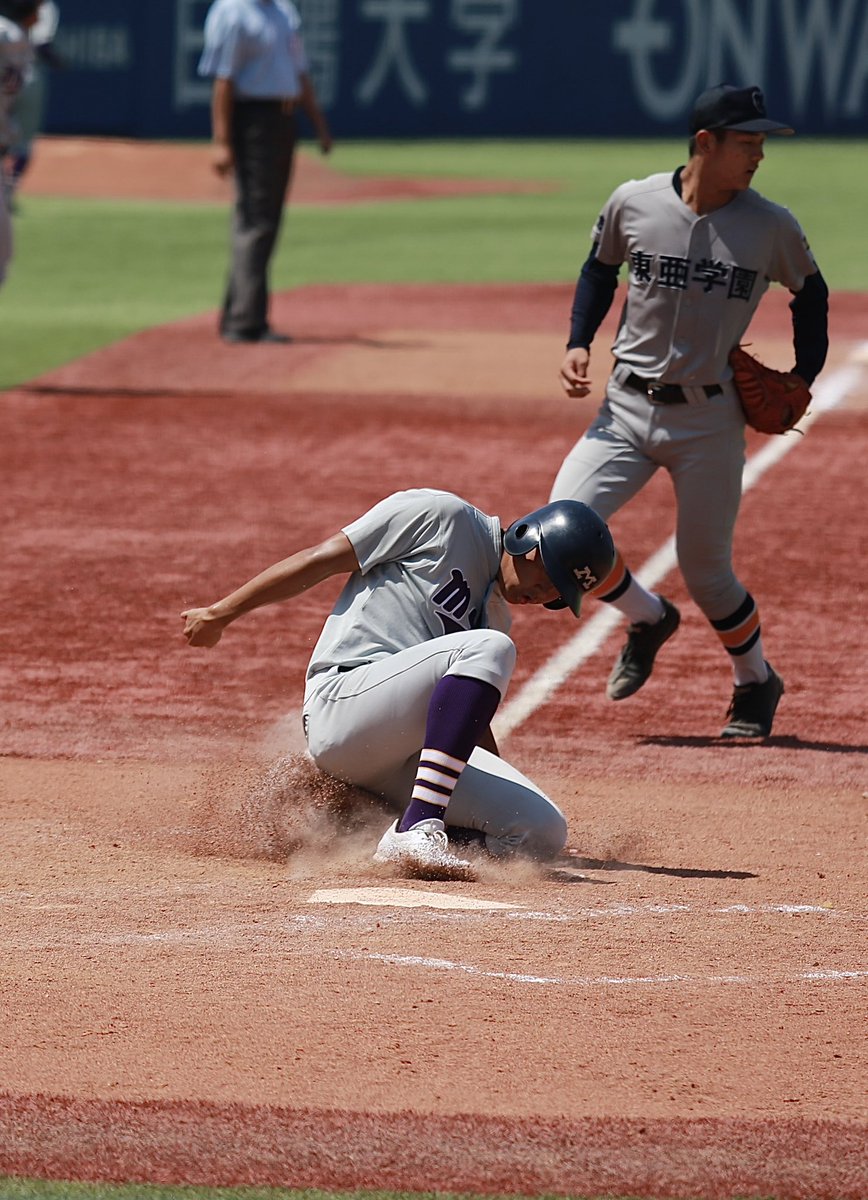 ___89photo's tweet photo. #第106回高等学校野球選手権大会 

#東亜学園 vs #明大中野

1-1 

同点！ https://t.co/jLlDmooTAk