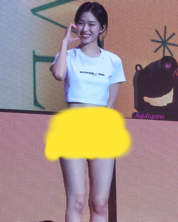 KpopGirlCensor's tweet photo. https://t.co/pMW0Qubn95
