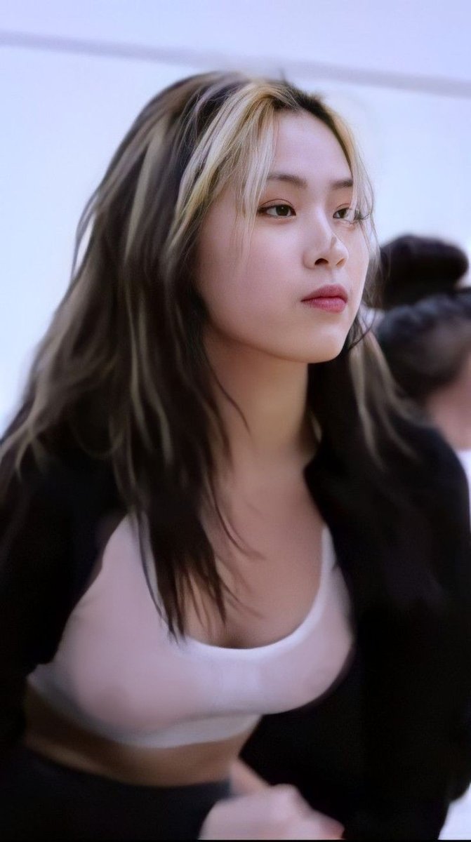 KpopGirlCensor's tweet photo. https://t.co/pMW0Qubn95