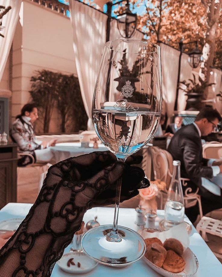 Vlinderstof tweet media