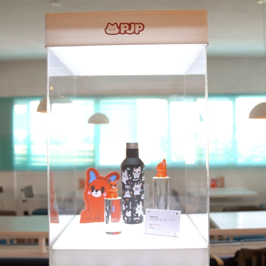 toysrevil's tweet photo. (+)
#TOYSREVILTOYNEWS: Screengrabs of NIMBUS X KOULTOURA via event video (https://t.co/0TEjOTIXmW). Figure tied in with their promotions, and a refreshing crossover too! Nice one, @PaulusHyu !

#toynews
#toysblog https://t.co/T6Cz5GhVeM