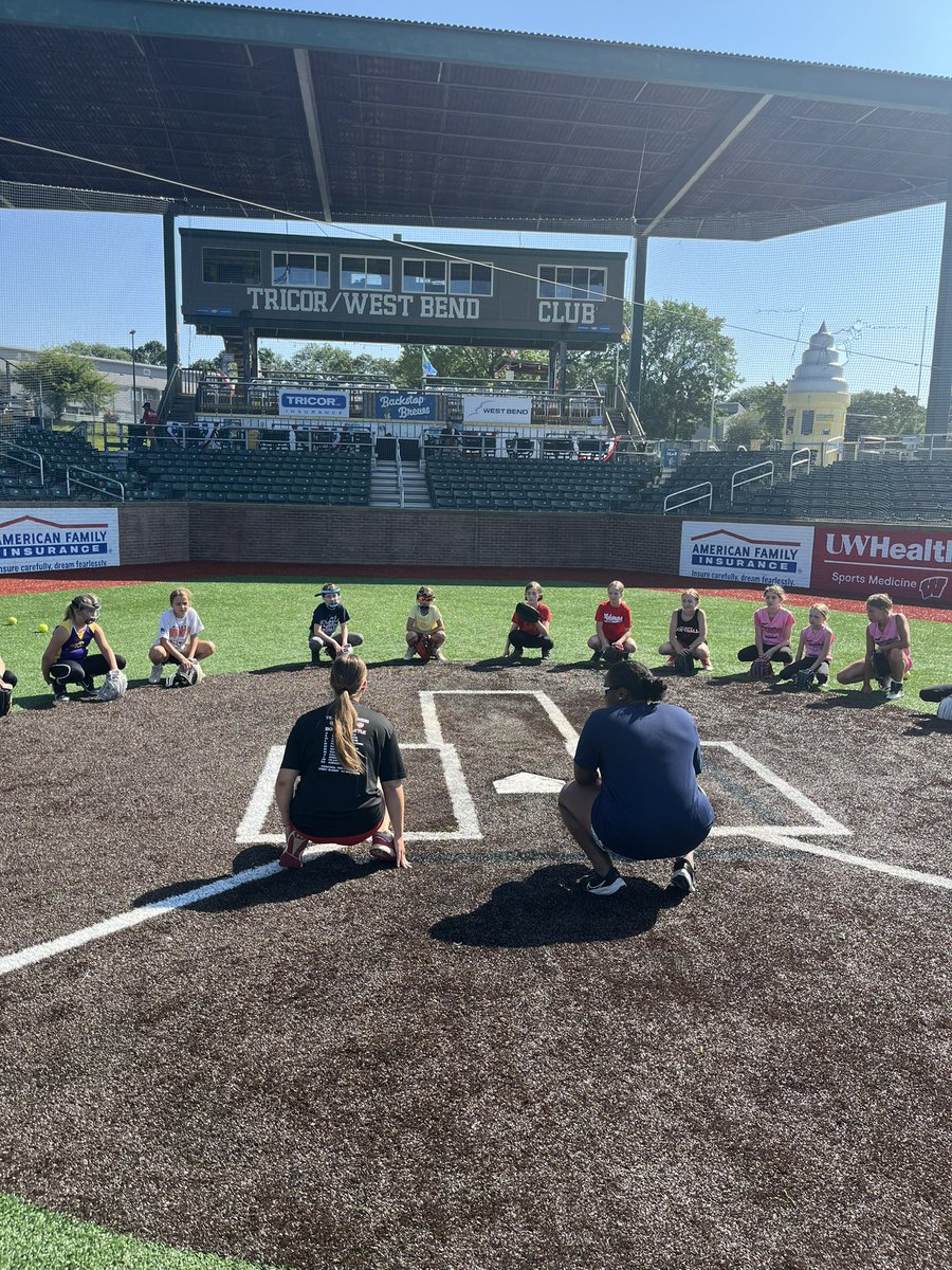 CoachAaronMoore's tweet photo. The @NightMares_SB will be hosting a second clinic on August 3! The clinic is just $30 and includes the three hour camp and a ticket to the game on 8/3. Register today! https://t.co/iX96maVc9B https://t.co/mqVohppjB8