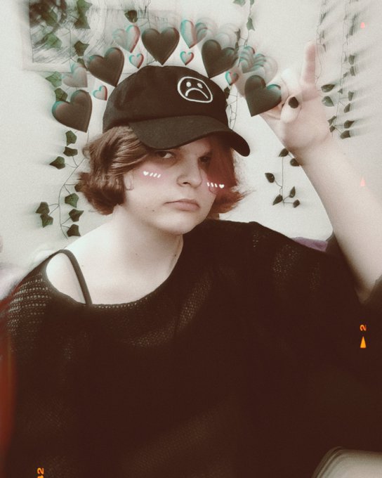 RubyUshinatta 🏳️‍⚧️ - Wanna come over and listen to warlord Colossus and make out? 🥺 https://t.co/muZcpQiC06