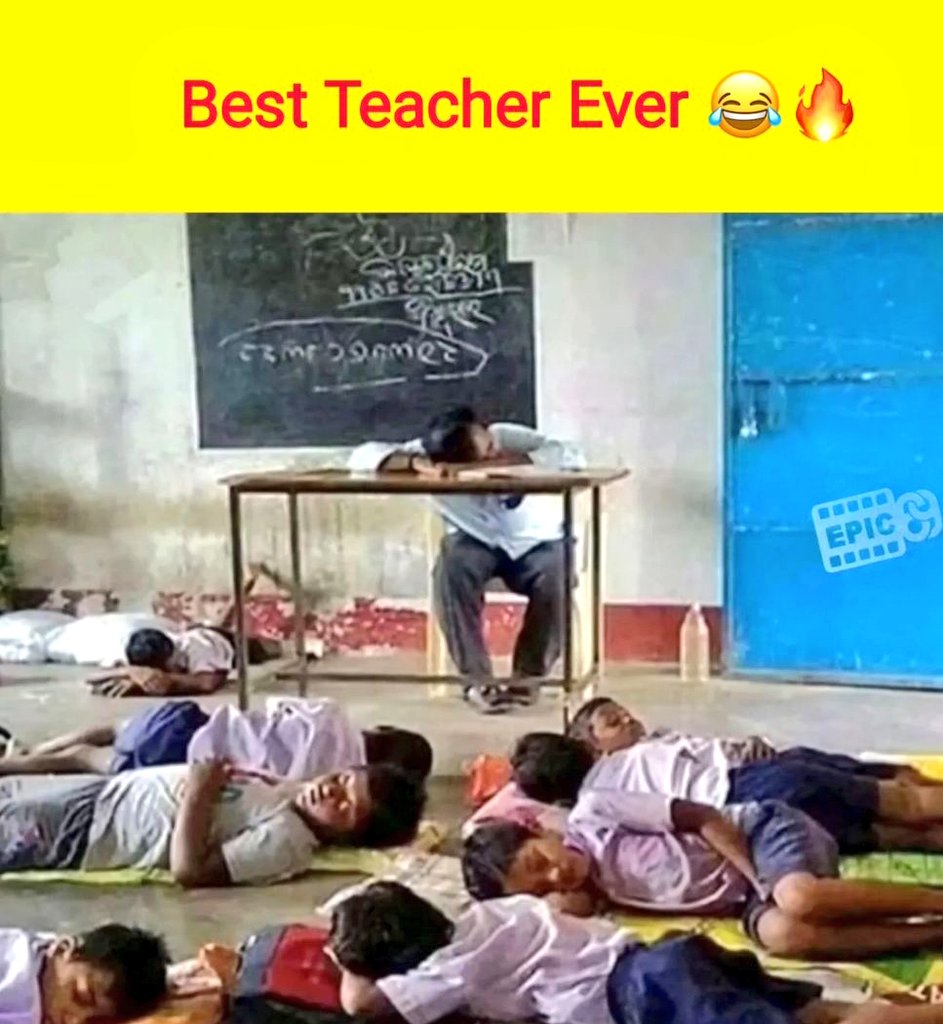 Jigree_Yaar01's tweet photo. My classroom 😂😂🤣🤣
मौसम का भरपूर आनंद लेते हुए गुरुजी और शिष्य 🌨️
#Break_time https://t.co/e2J4uvMYwo