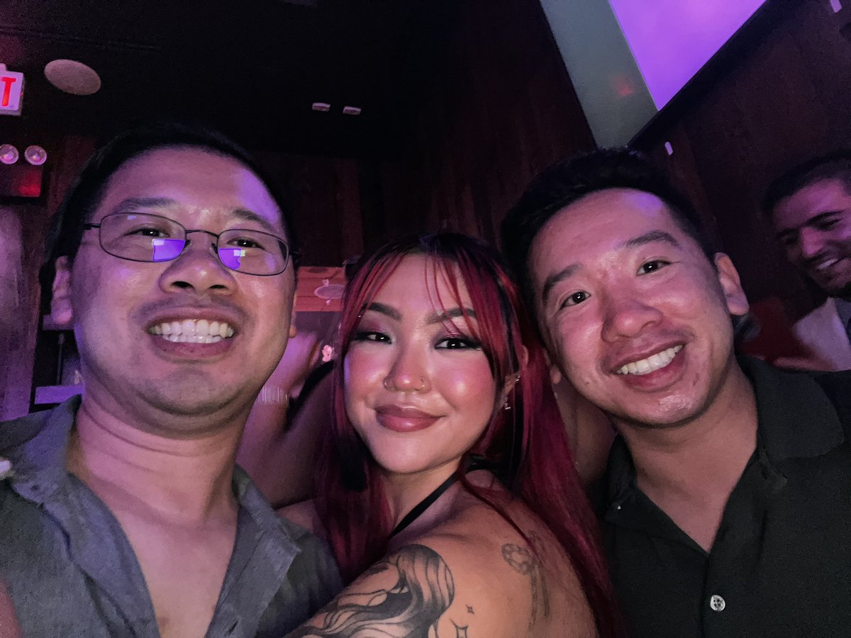 erockmoy's tweet photo. From the small screen to the real screen. #BB26 https://t.co/KXQB23clr1