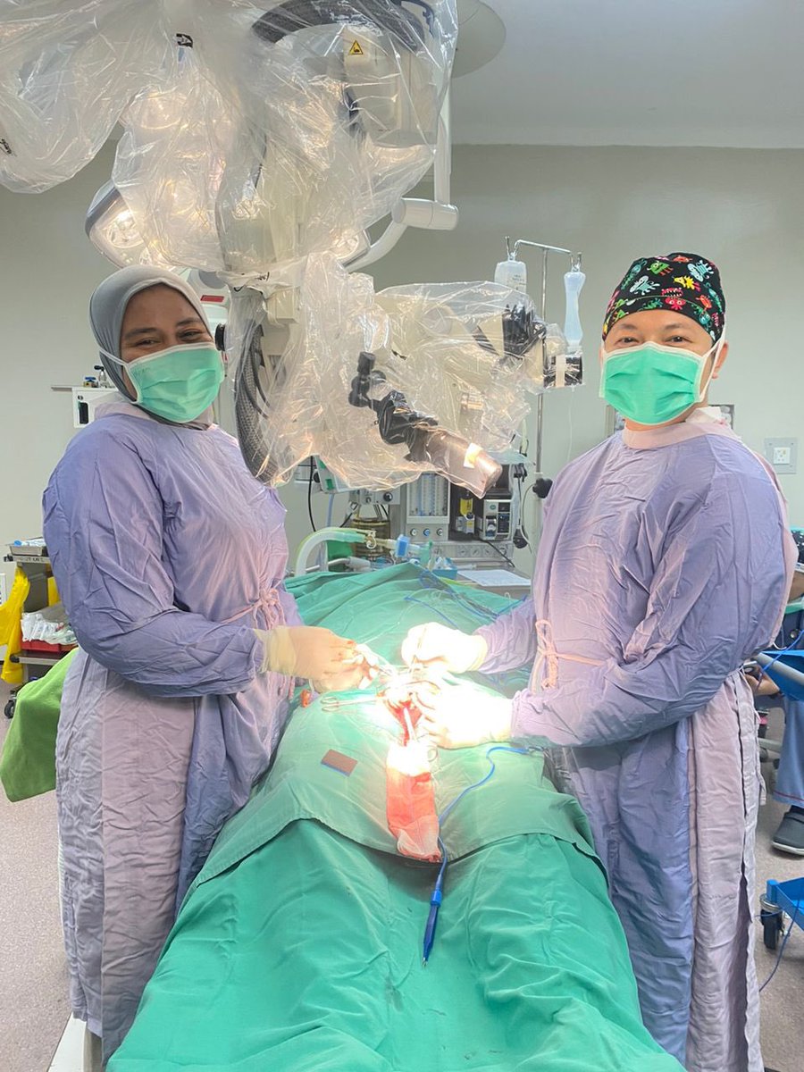 faizal_obgyn's tweet photo. Prosedur MicroTESE adalah prosedur utk mendapatkan sperma dari testis sekiranya ejakulasi air mani tiada kandungan sperm. Ia dilakukan dengan mengunakan microscopic khas (ENT)
.
#azospermia #malefertility #microtese https://t.co/yvSX0aqz6N