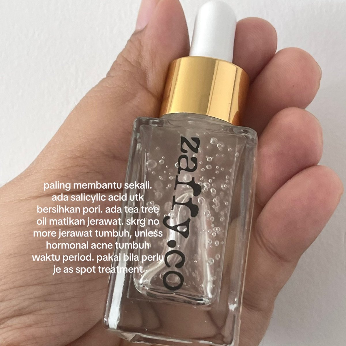 zaffy_co's tweet photo. Serum ni buat as spot treatment pun boleh. Mampu untuk dry out jerawat yang tumbuh. https://t.co/NARGaHGzjP