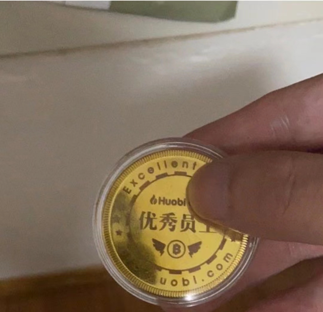 今年群名额已满员，在过去的一个月中丁某已带领大家完成本轮牛市的最后布局，希望大家系好安全带，正式迎接本轮周期的山寨季，感受牛市的快乐。
特朗普参加比特币大会、以太ETF通过、比特币减半后兑现币价、美联储降息、V神纪录片发布、以太坊升级......