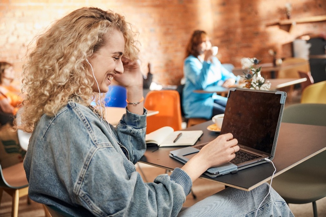 jobware's tweet photo. Teilzeit-Trend? Studierende wollen keine 40 Stunden arbeiten 📣

Erfahren Sie mehr über die aktuellen Präferenzen der Studierenden und die Herausforderungen für den Arbeitsmarkt in unserer neusten Pressemitteilung!

🔍 https://t.co/G2c7CIxVtz https://t.co/RO5waHfFth