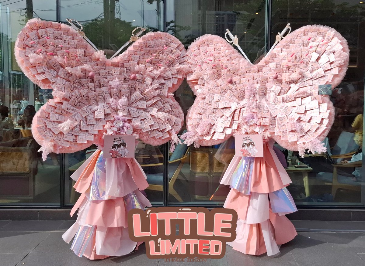 limited_little's tweet photo. 🎬The Next Prince 开机拜佛钱花现场返图
㊗️小王子开机大吉，顺顺利利，收视长虹👑⚔️

@zee_pruk @CwrNew 
@MonkiiPP @NormalMomm 
@BlackjellyDevil 

TNP X ZEENUNEW
Worship The Next Prince 
#บวงสรวงข้ามฟ้าเคียงเธอ
#ZeeNuNew https://t.co/NZeGQsvZz8