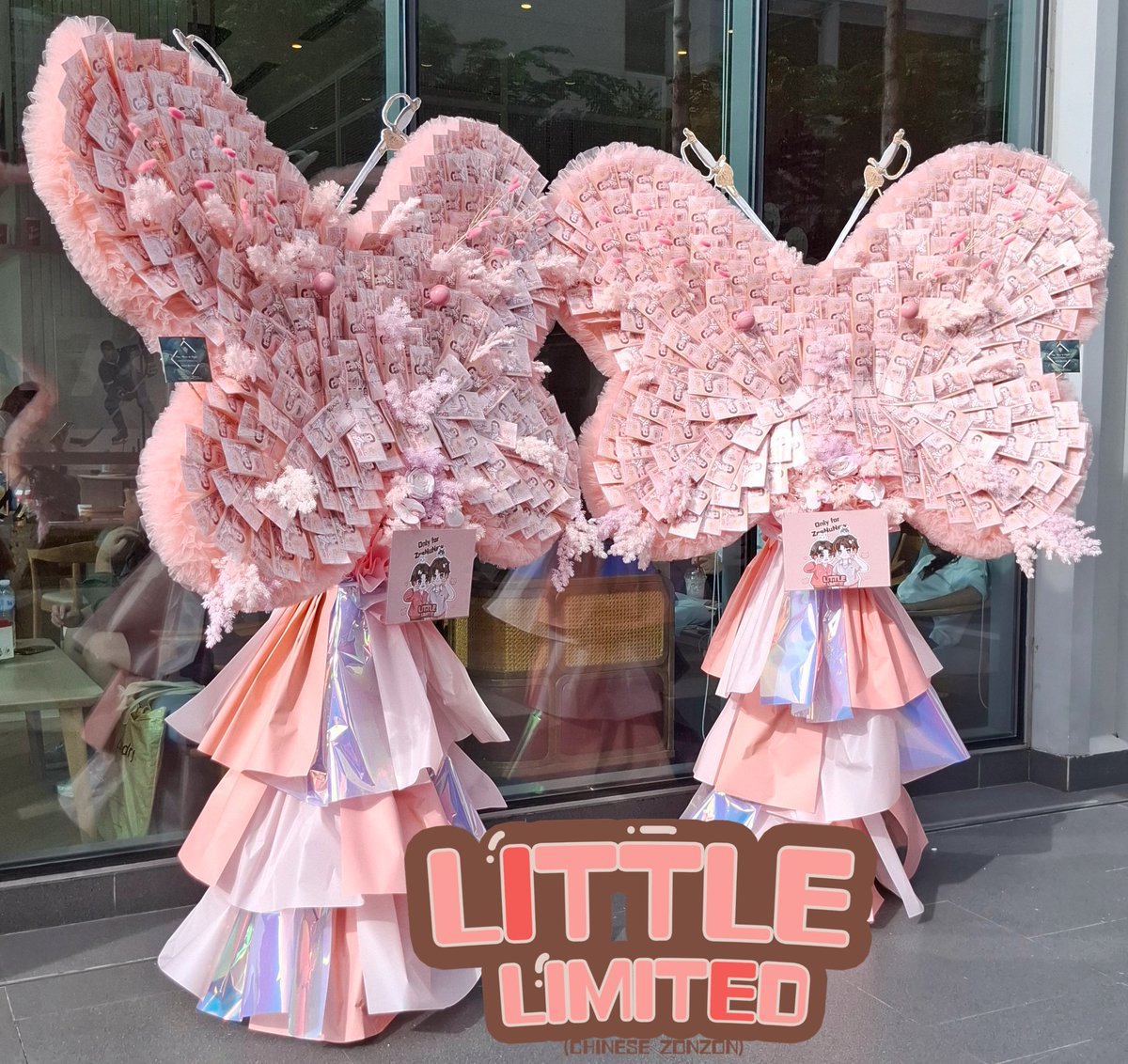 limited_little's tweet photo. 🎬The Next Prince 开机拜佛钱花现场返图
㊗️小王子开机大吉，顺顺利利，收视长虹👑⚔️

@zee_pruk @CwrNew 
@MonkiiPP @NormalMomm 
@BlackjellyDevil 

TNP X ZEENUNEW
Worship The Next Prince 
#บวงสรวงข้ามฟ้าเคียงเธอ
#ZeeNuNew https://t.co/NZeGQsvZz8
