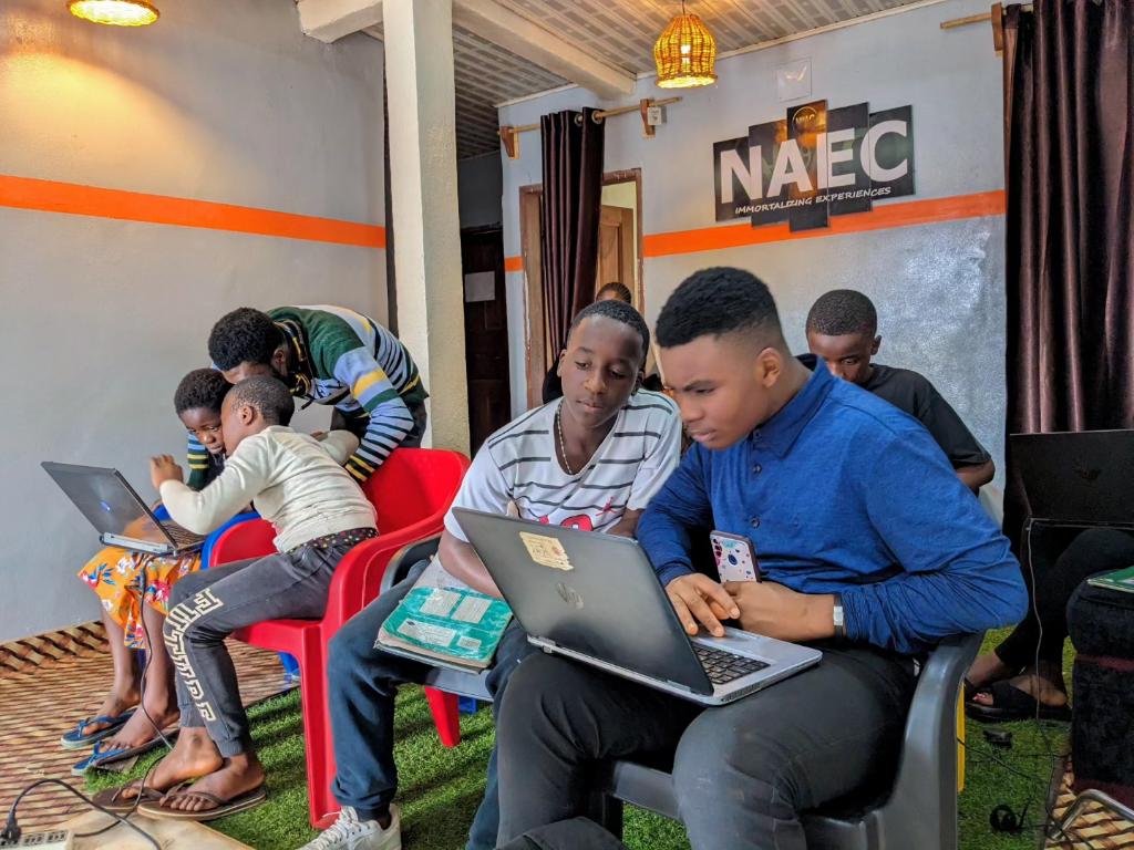 𝐍𝐨𝐛𝐥𝐞 𝐀𝐫𝐭𝐬 𝐄𝐧𝐭𝐞𝐫𝐭𝐚𝐢𝐧𝐦𝐞𝐧𝐭 𝐂 tweet media