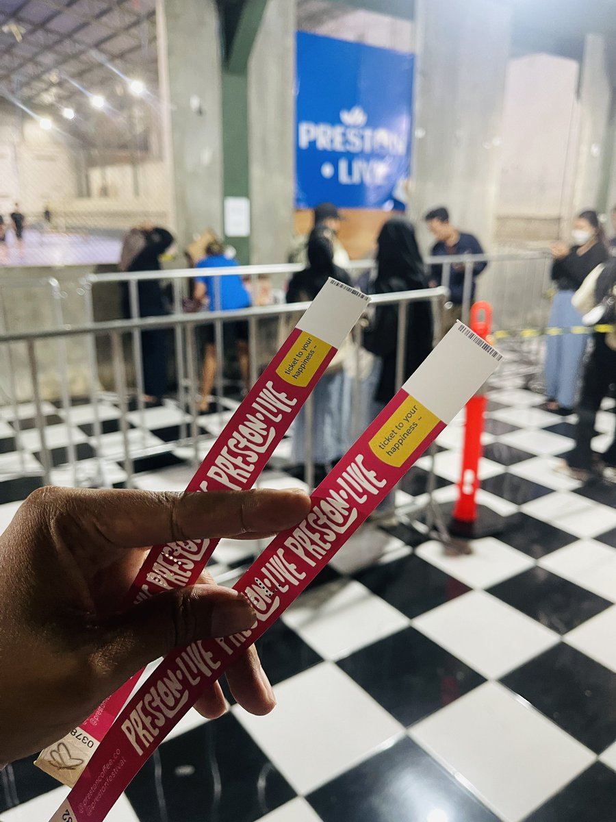 HuLiang__'s tweet photo. Ada yang nonton juga kah hari ini di preston? 
Meet yuk. https://t.co/8lGdbMnHvv