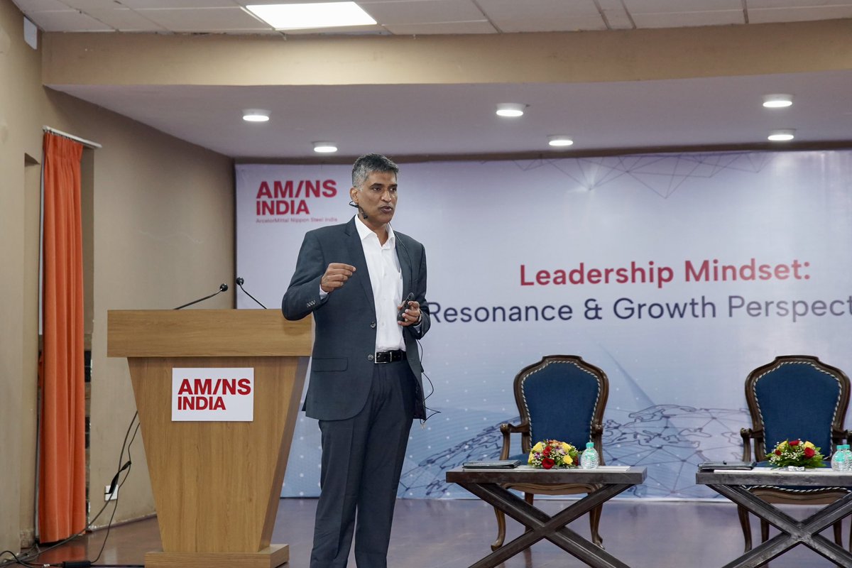 XLRIJamshedpur's tweet photo. XLRI is thrilled to announce its strategic partnership with AM/NS India. The MOU signing ceremony between XLRI Jamshedpur and AM/NS India took place on July 10, 2024.
#XLRI #XLRIjamshedpur #75YearsOfXL #PlatinumJubileeYear #XLturns75 #Leadership #Excellence #Partnership #Growth https://t.co/Nr4q3mnPPC