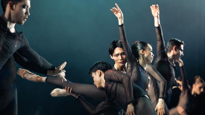 thisis_bcn_EN's tweet photo. We love celebrating in Barcelona and that's why we’re inviting you to enjoy the 5th anniversary of the @Ballet_de_Bcn with a big gala! 🩰 The dancers will be performing two impressive dance pieces. Only on July 20 and 21! 🌟@Teatre_Condal
https://t.co/rePkNCgDOQ https://t.co/IebOuQ3LiB