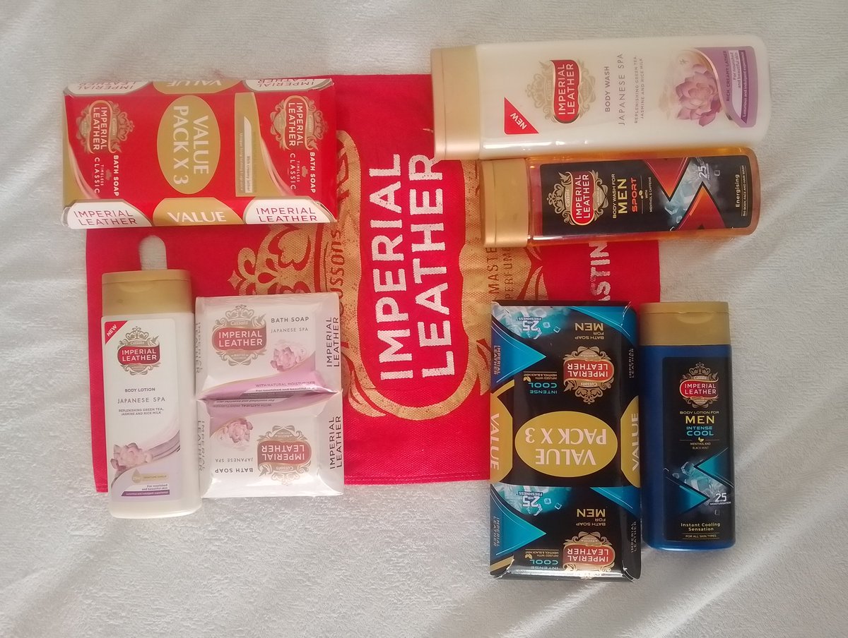 KimaruKim's tweet photo. My friends from Imperial Leather wamenitumia a beautiful gift hamperπ₯³ At least Sasa niache kuoga na sabuni ya vyombo.
Thank you so much @Lencer_B π«ΆπΌ https://t.co/OTuVQUUv9I