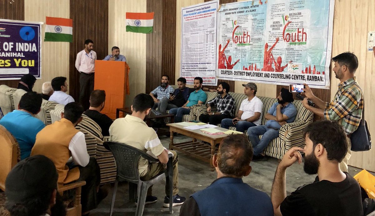 JkediRamban's tweet image. Team Ramban attended an enlightening program by DECC Ramban at Town Hall Banihal! The session was all about educating youth on the J&amp;amp;K Government&apos;s self-employment and entrepreneurship initiatives.#YouthEmpowerment #JKDevelopment @JKEDI4U