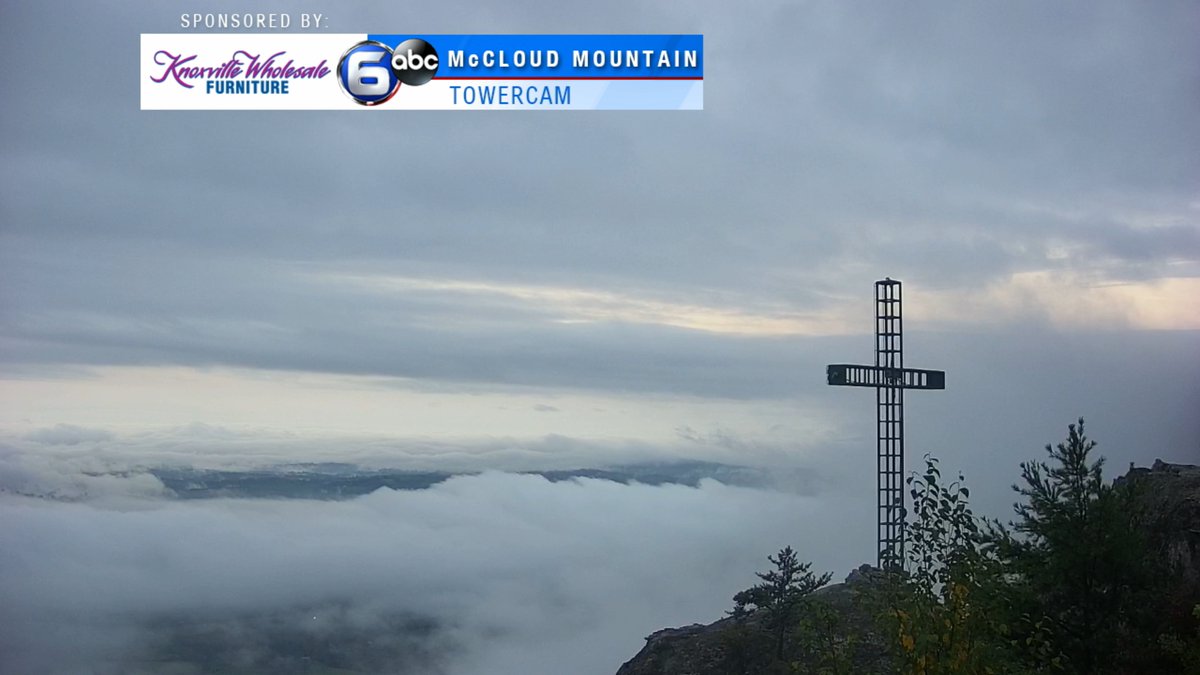 VictoriaCavWx's tweet image. Check out this beautiful shot over McCloud Mountain this morning! Keep the umbrella handy today! #TNwx #WATEwx