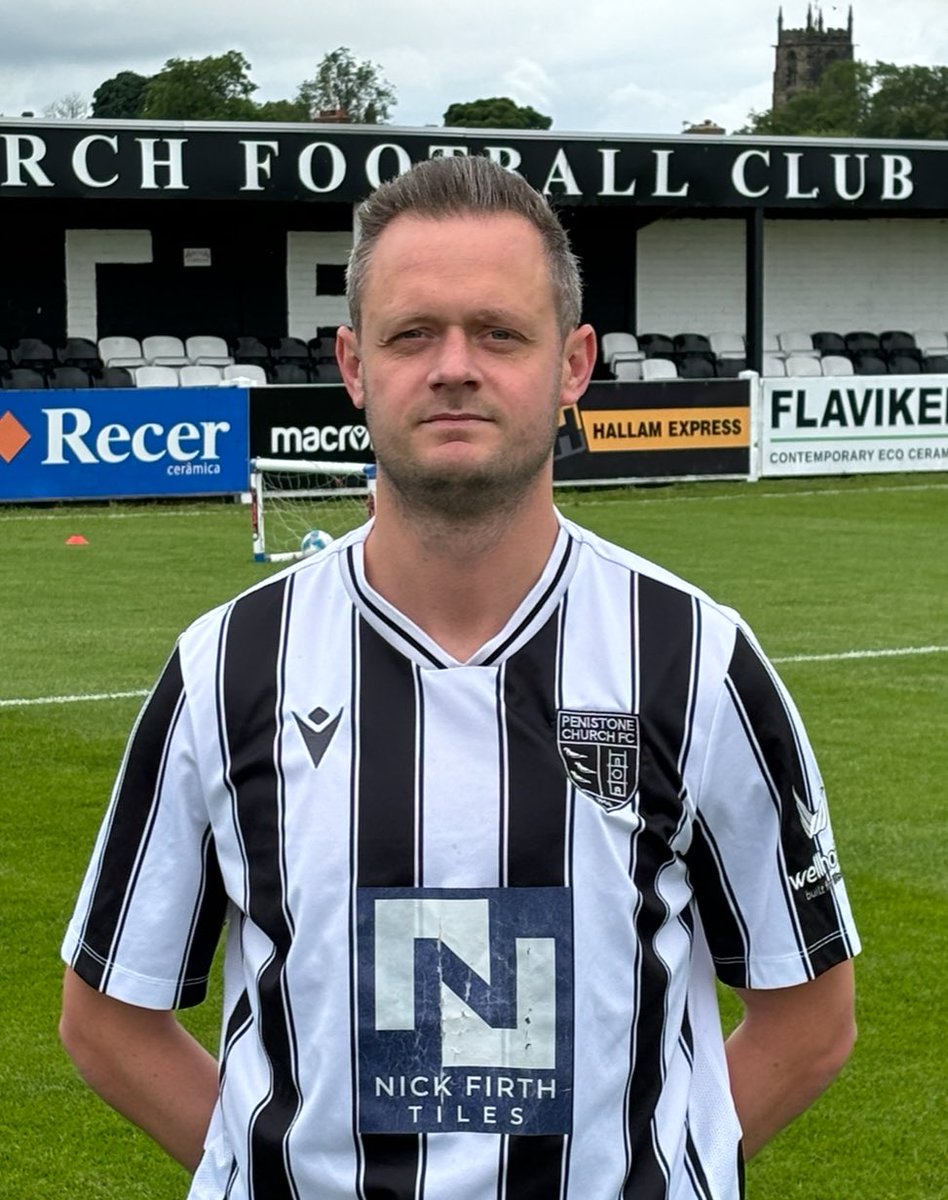 pcfc1906's tweet image. Another year has flown by but we continue to have the best Club Skipper in the league.  Simple as. 

Thank you again to Roger and Brenda Hinchliffe for sponsoring @HowesDanny 

#Family
#WhatAClub