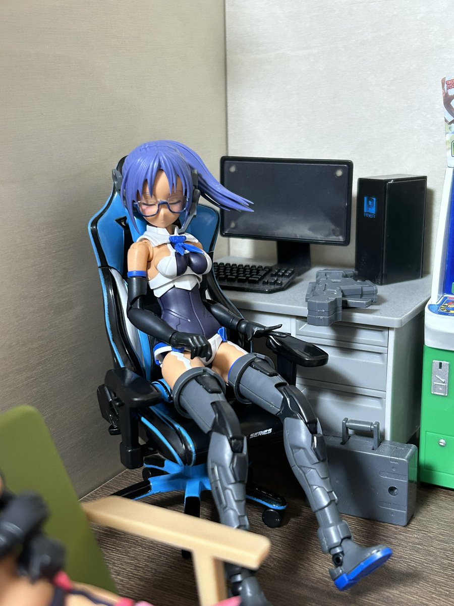 HGUC_SUYAPI's tweet photo. みなさんもう忘れてしまったかもしれないがプラモを作っている時期もありました
また時間を見つけて作りたいとは思っています https://t.co/kwJnXYXMK4