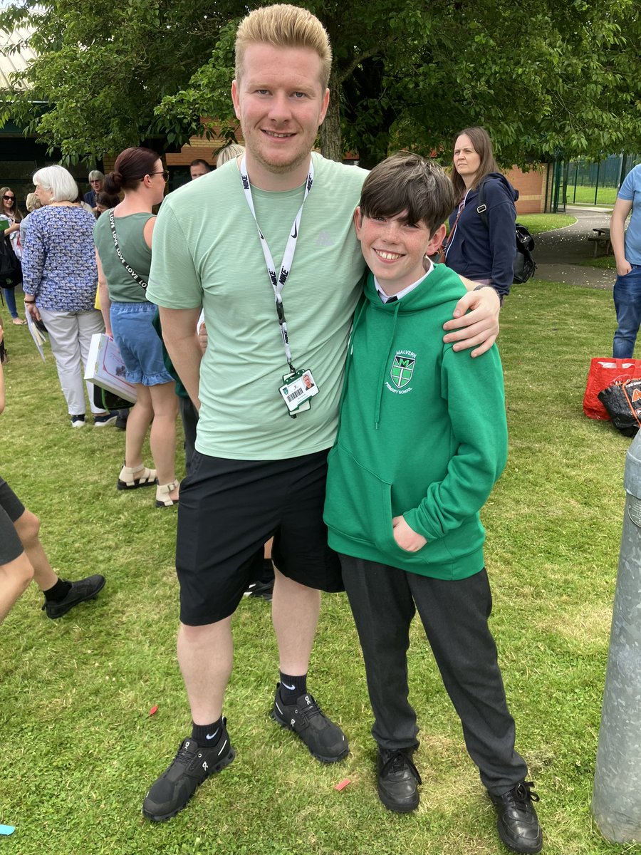 Robert McClean tweet media