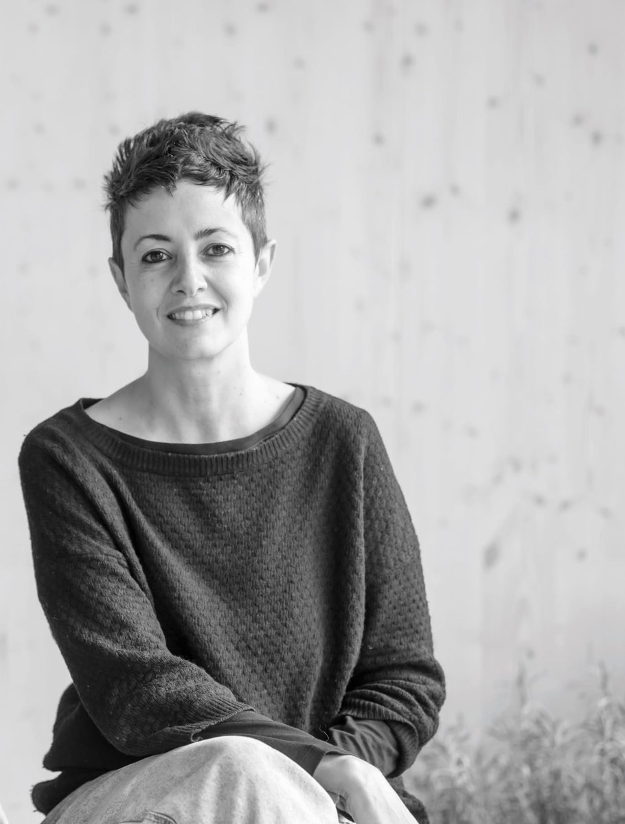 annapont tweet media