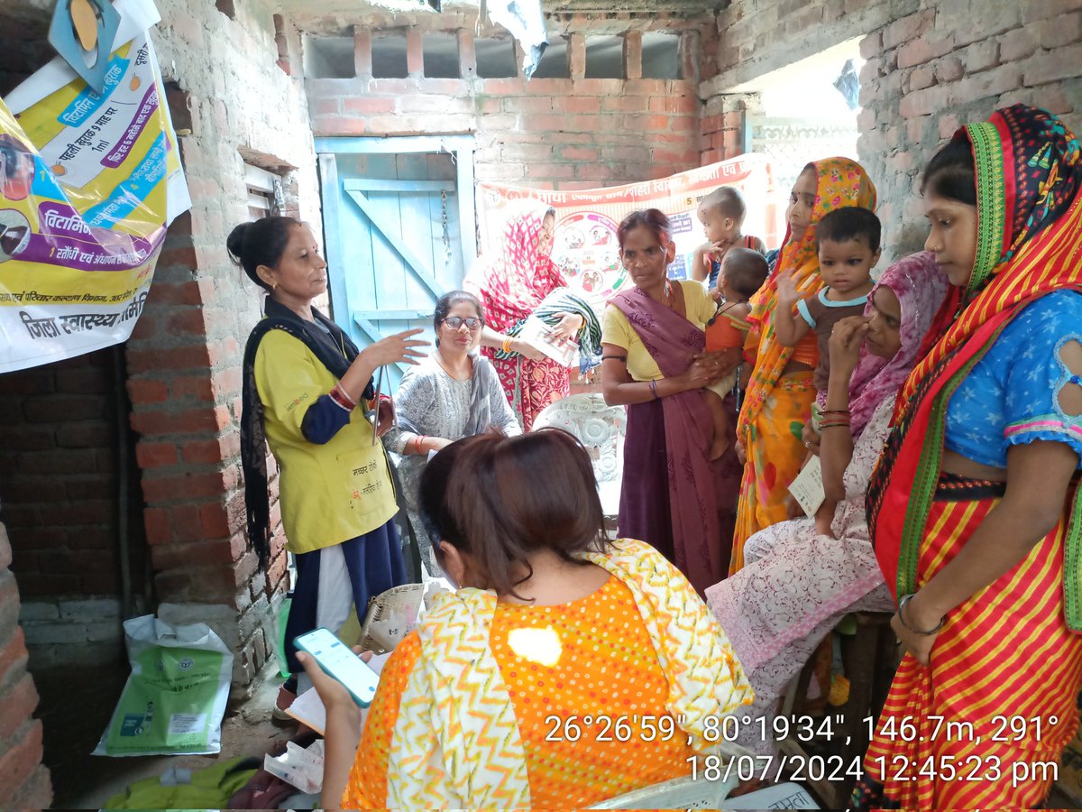 Sangeet11693085's tweet image. एम्बेड परियोजना के तहत  कानपुर नगर साई पुरवा बस्ती में डेगू और मलेरिया के बारे में जानकारी दी 
 #MalariaFreeIndia
#Embed2Endmalaria 
#Malaria
#Dengue 
#DengueFreeIndia
@sammaansingh
@sksomya
@rajesh_amh