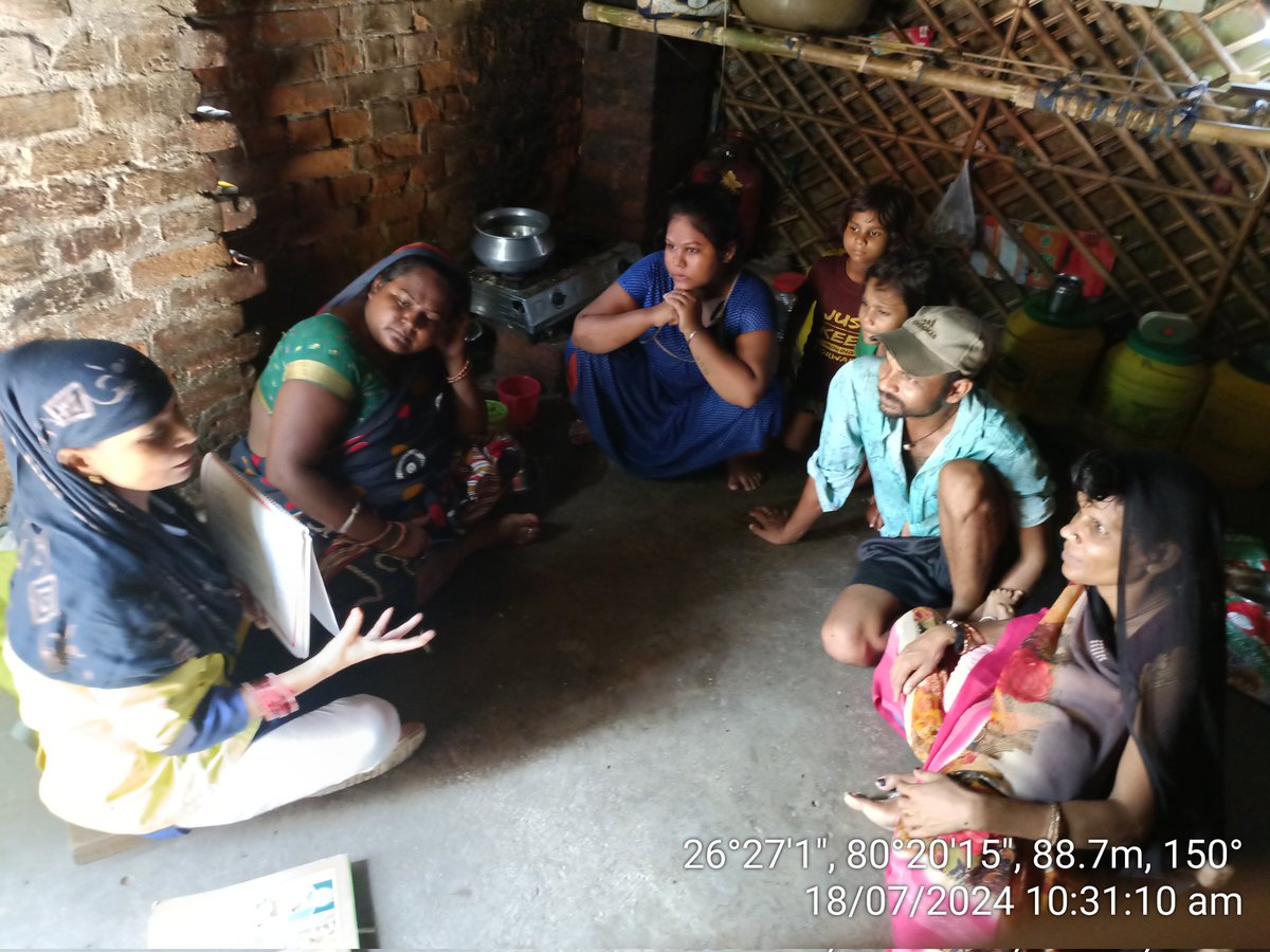 Sangeet11693085's tweet image. एम्बेड परियोजना के तहत  कानपुर नगर साई पुरवा बस्ती में डेगू और मलेरिया के बारे में जानकारी दी 
 #MalariaFreeIndia
#Embed2Endmalaria 
#Malaria
#Dengue 
#DengueFreeIndia
@sammaansingh
@sksomya
@rajesh_amh