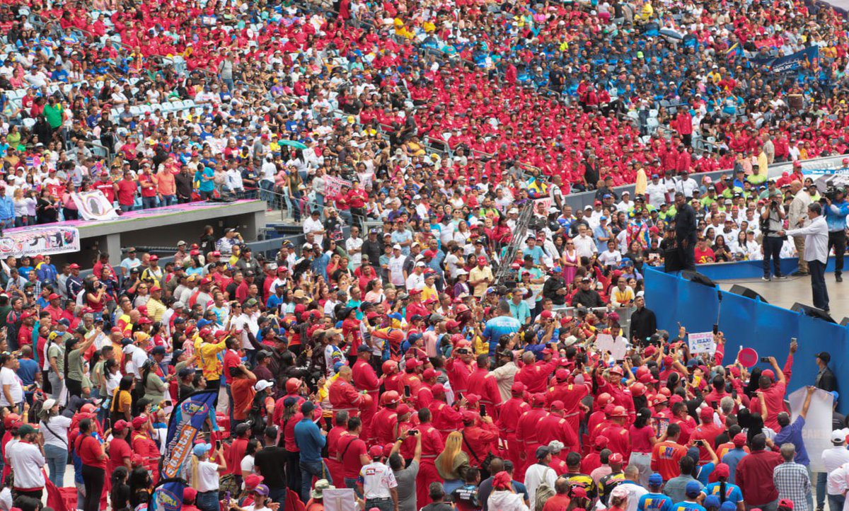 RoiLopezRivas's tweet photo. ¿Cómo se puede definir el día de ayer en la campaña de Nicolás Maduro, el candidato del pueblo?

MONUMENTAL. https://t.co/U5putFyYKs