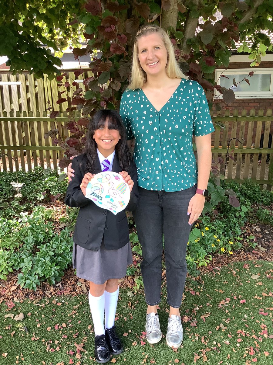 ColnbrookCofE's tweet photo. Year 5 enjoyed their special swimming lesson with Rebecca Adlington this morning. What an experience and fantastic opportunity to showcase Nimrit's winning swim hat design! https://t.co/3XCOLoqShw