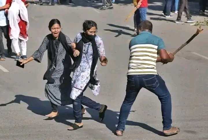 MehzubaJim's tweet photo. Quota movement Bangladesh 

#SaveBangladeshiStudents  #StudentProtest #Quota_Reform_Movement https://t.co/A4CtHjbQbO