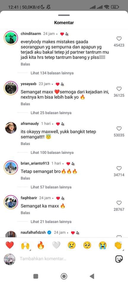 Lorem Ipsum tweet media