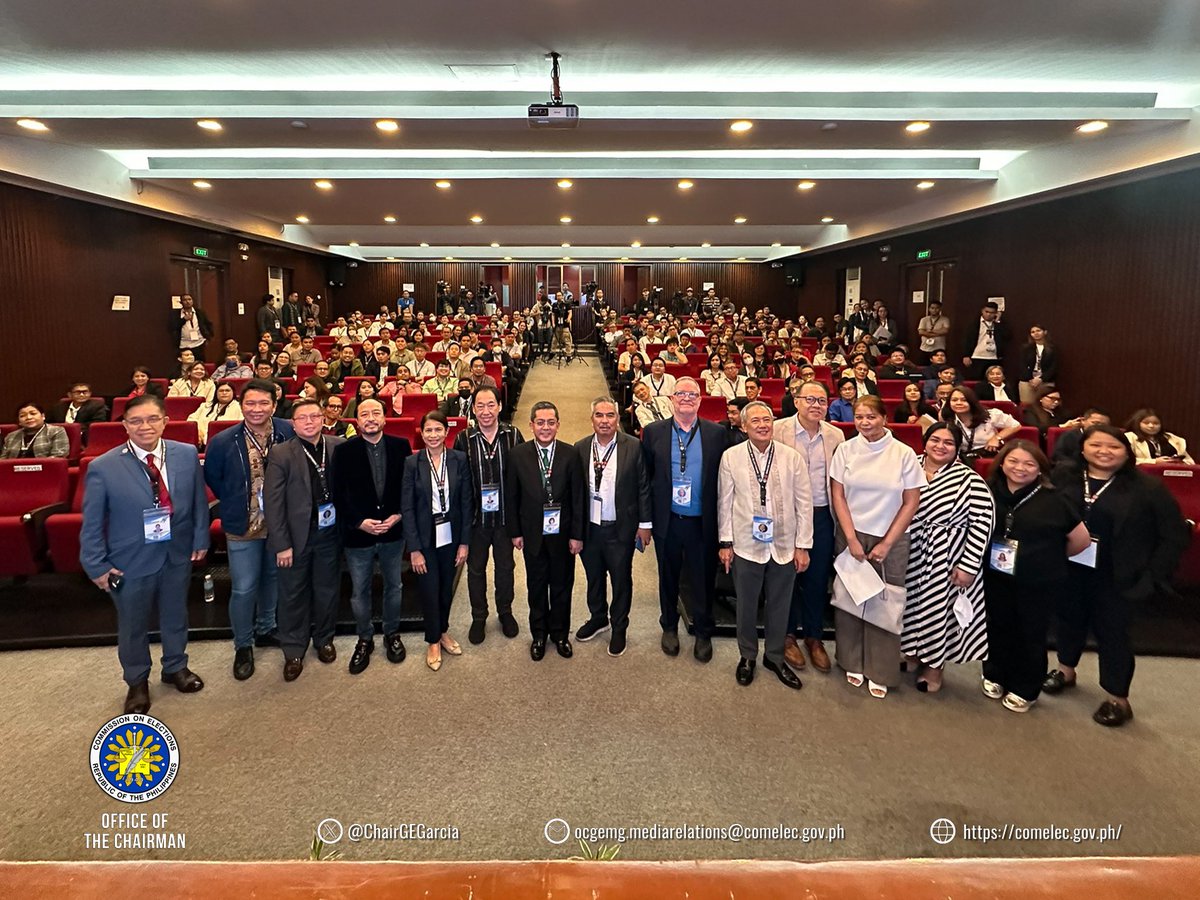 ChairGEGarcia's tweet photo. Nagsagawa po tayo ng stakeholders forum at consultation dialogue ukol sa posibleng banta ng maling paggamit ng Artificial Intelligence at deepfakes sa eleksyon.

Pinamagatan po itong "A.I. and Philippine Elections Decoded" at isinagawa sa UP College of Law, Diliman, Quezon City https://t.co/RTNyeHsWDP