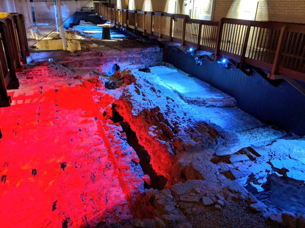 HawkeJon's tweet image. #Isca the 2nd Augustan Legion and other residents at their state-of-the-art leisure complex. We are talking heated changing rooms, a series of cold and warm baths, covered exercise rooms and even an open-air swimming pool. #Roman #History  #Wales #Archaeology #RomanFortThursday