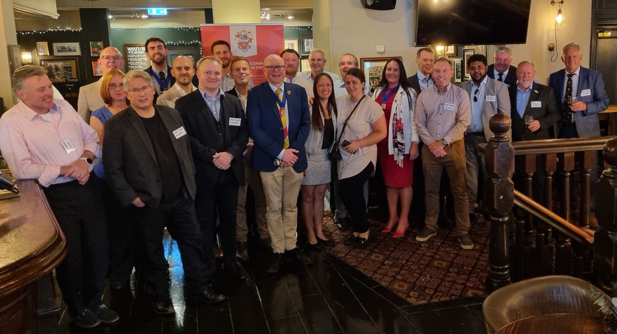 ArgentinaHung's tweet image. Attended @ConstructorsW informal #networking event for current and potential members, 17.07.2024. Great opportunity to catch up and #network with fellow #constructors and #builtenvironment professionals in an informal setting! Venue was busier, noisier, and louder than normal!