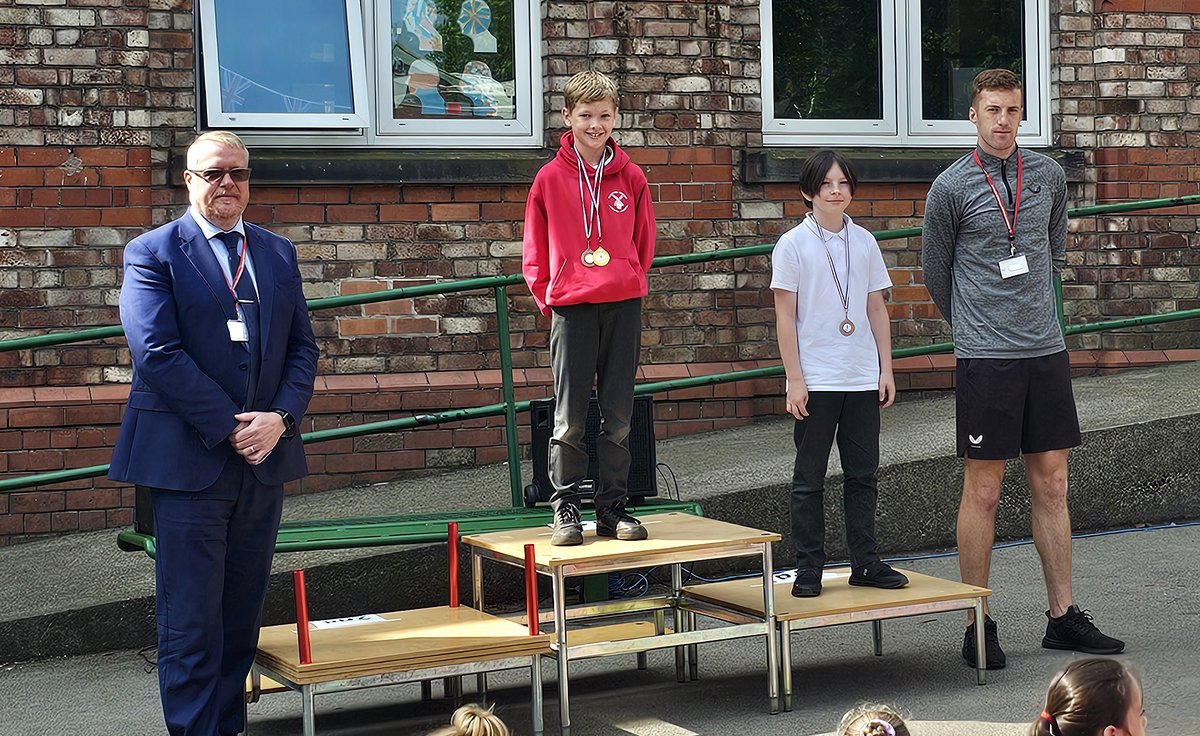BAPS_PE's tweet photo. 🏅Congratulations to the medallists in the Y5 and Y6 standing long jump!🏆 #SportsDay2024
@BidstonAvenue @WirralSG https://t.co/XZnv0wCb5I