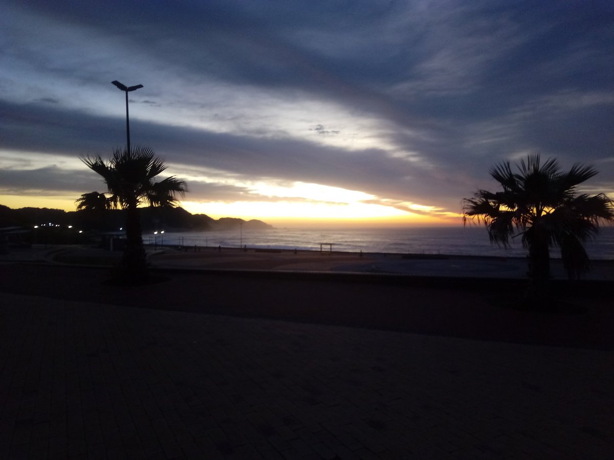 MTNDZML's tweet image. Another interval session at the beach front in the books. #NinjaRunner #Marathon4Loading #FetchYourBody2024