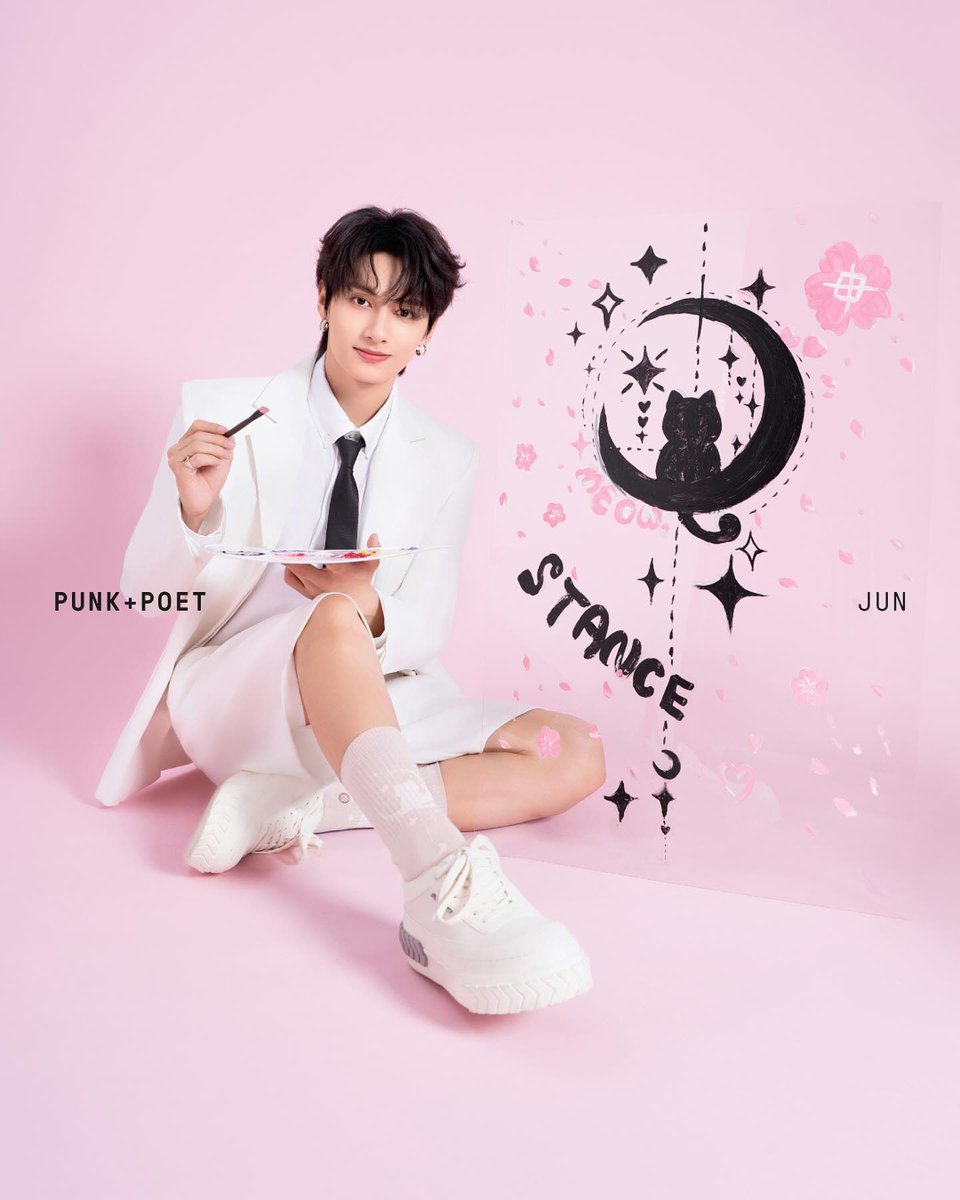Ran_JJU's tweet photo. 준휘 스탠스 글로벌 앰버서더 뉴짤 떳다... https://t.co/NxyxdE7qR8