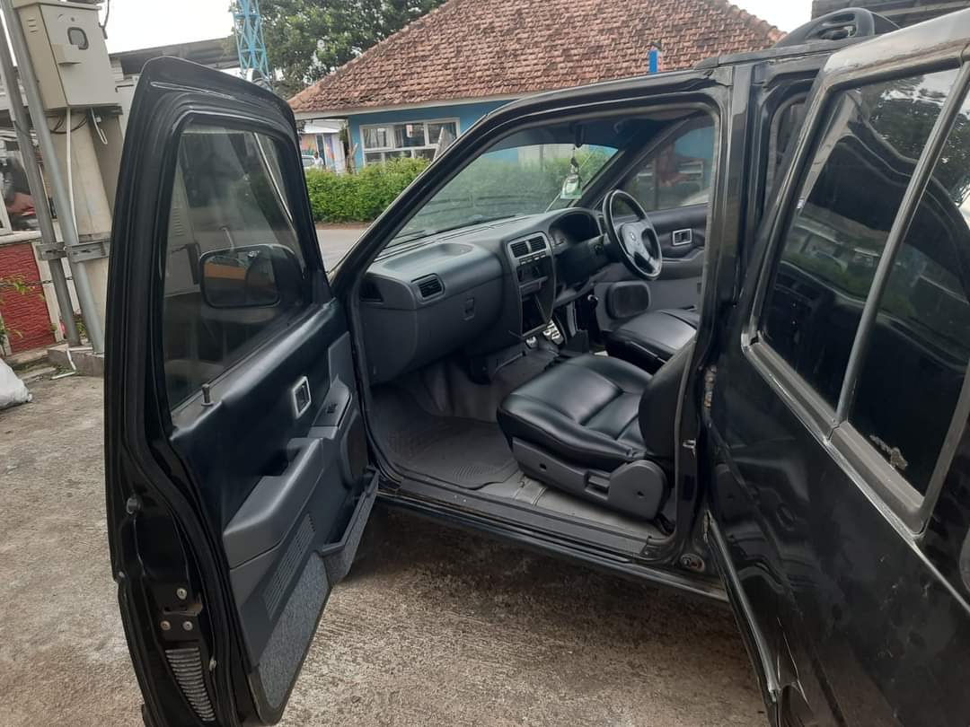 GraciaMotor_'s tweet photo. 📢 Jual Mobil
Dijual Nissan Terano S2 Th.2004 w.Hitam kondisi prima (bandung depok masih mantap), Mesin Bagus, Ac dingin, Instrumen spedometer fungsi semua, pajak s/d desember 2023, jual cash 65 juta nego halus. Minat? DM / hub https://t.co/7CO2w22dR7 https://t.co/kp92HtRP5p