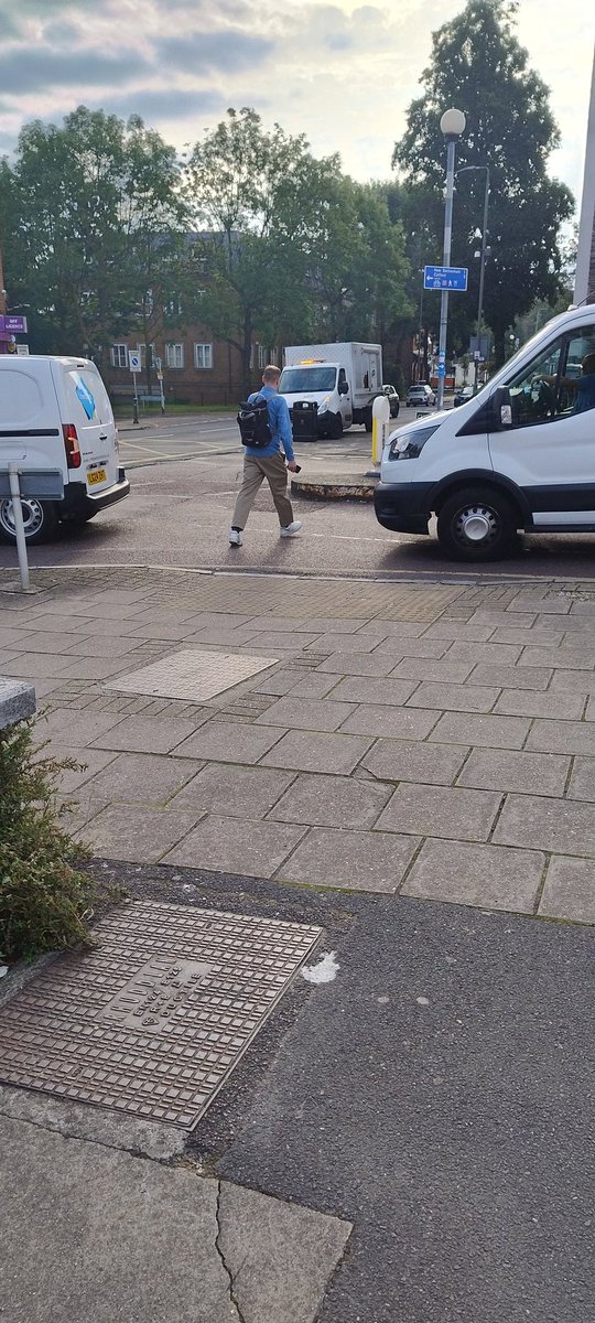 Jeff Jeffery (@jpjeffery) on Twitter photo <a href="/BadlyParkedBR/">BadlyParkedBromley</a> <a href="/VeoliaUK/">Veolia UK</a> <a href="/VeoliaUKHelp/">Veolia UK Help</a> <a href="/LBofBromley/">Bromley Council</a> <a href="/1Jeremyadams/">Cllr Jeremy Adams π¬π§ πΊπ¦</a> <a href="/JessicaLArnold/">Cllr Jessica Arnold</a>
Illegally parked on the pavement, and adjacent to a junction thus reducing visibility for car drivers emerging from Churchfields Road in to Beckenham Road. <a href="/BadlyParkedBR/">BadlyParkedBromley</a> <a href="/VeoliaUK/">Veolia UK</a> <a href="/VeoliaUKHelp/">Veolia UK Help</a> <a href="/LBofBromley/">Bromley Council</a> <a href="/1Jeremyadams/">Cllr Jeremy Adams π¬π§ πΊπ¦</a> <a href="/JessicaLArnold/">Cllr Jessica Arnold</a>
Illegally parked on the pavement, and adjacent to a junction thus reducing visibility for car drivers emerging from Churchfields Road in to Beckenham Road.