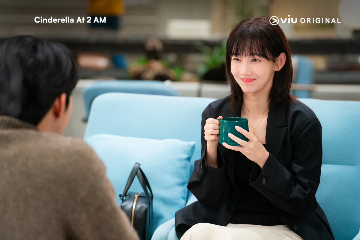 Secapek-capeknya kerja kalau pulang ketemu mas pacar semanis Seo Joo Won, siapa yang bisa nolak? 🫠

Viu Original #CinderellaAt2AM segera tayang di Viu!

#Viu #ShinHyunBeen #MoonSangMin