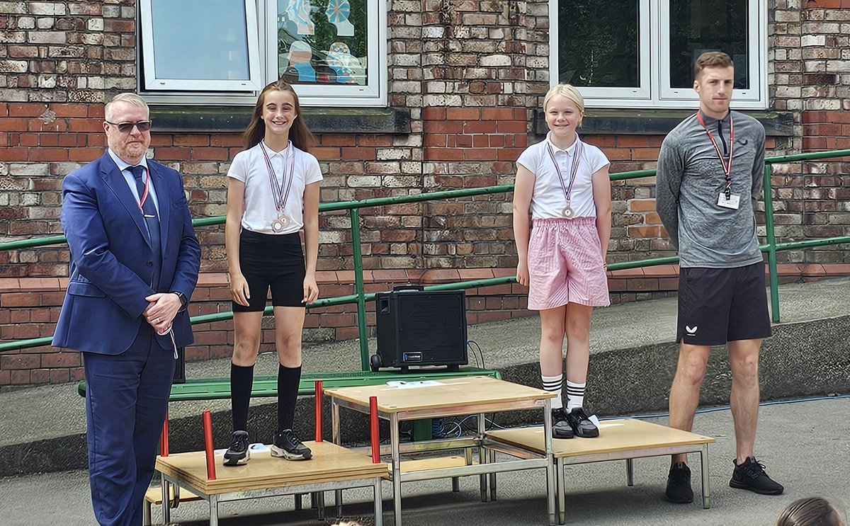 Bidston Avenue PE & Sport (@baps_pe) on Twitter photo 🏅🏃♂️Congratulations to the medallists in the Y5 and Y6 80m sprint races!🏃♀️🏆 #SportsDay2024
<a href="/BidstonAvenue/">Bidston Avenue Primary School</a> <a href="/WirralSG/">WirralSchoolGames</a> 🏅🏃♂️Congratulations to the medallists in the Y5 and Y6 80m sprint races!🏃♀️🏆 #SportsDay2024
<a href="/BidstonAvenue/">Bidston Avenue Primary School</a> <a href="/WirralSG/">WirralSchoolGames</a>