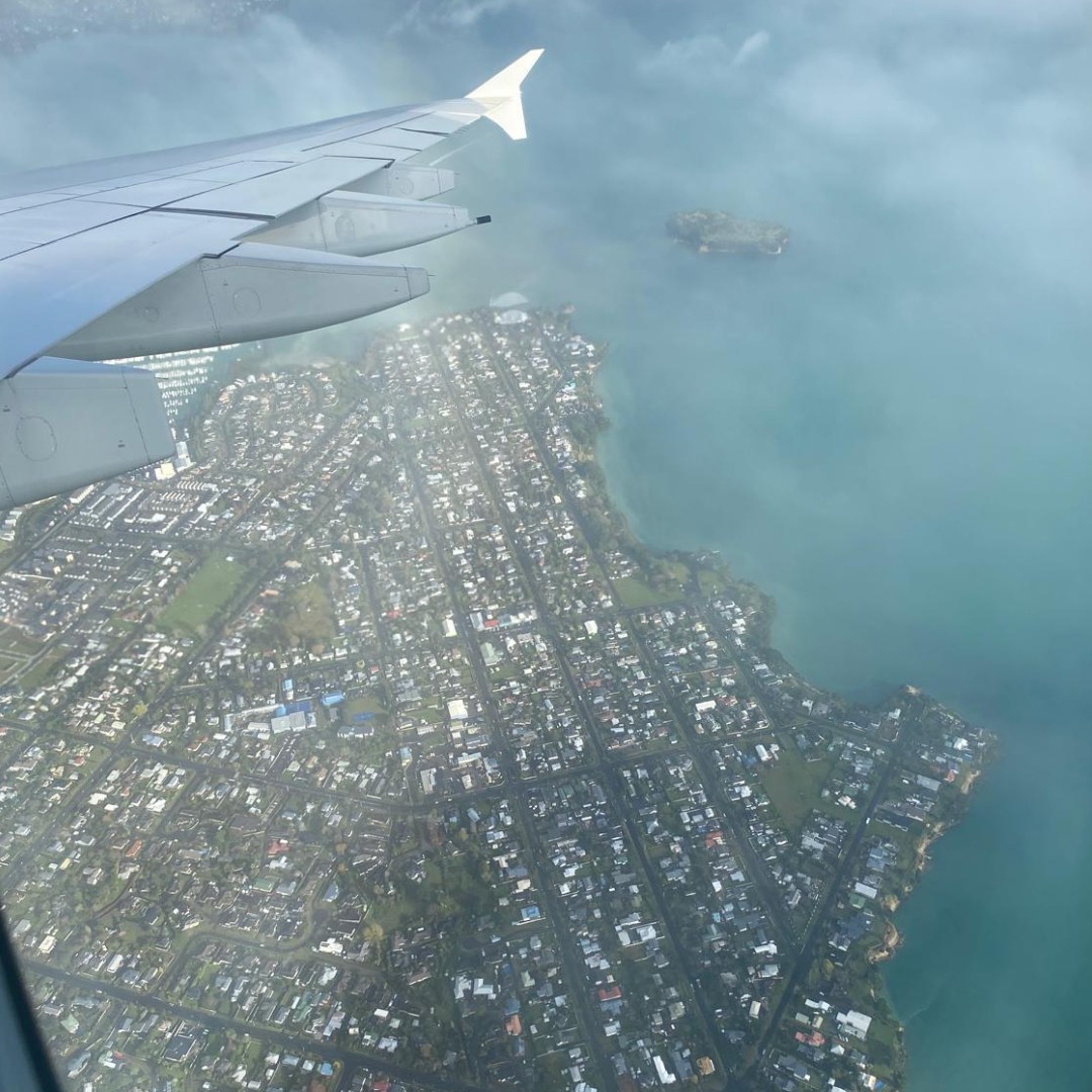 Our global technical Manager Will Wilson was very lucky to visit our distributors in New Zealand where he spent his time working with customers on the ground using our High Oxygen Barrier silage films and netting systems!👨‍🌾🌍

#DairyFarming #SustainableFarming #FarmingCommunity