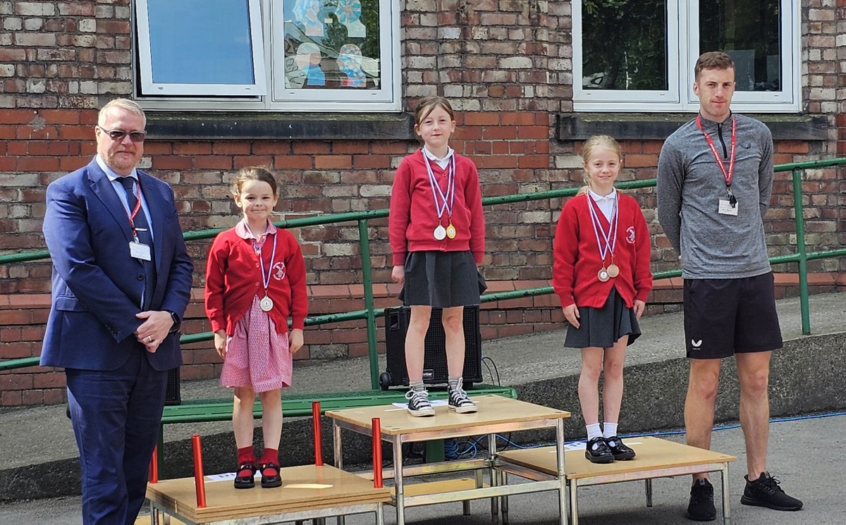 BAPS_PE's tweet photo. 🏅🏃‍♂️Congratulations to the medallists in the Y3 and Y4 200m races!🏃‍♀️🏆 #SportsDay2024
@BidstonAvenue @WirralSG https://t.co/r45bIThDSj
