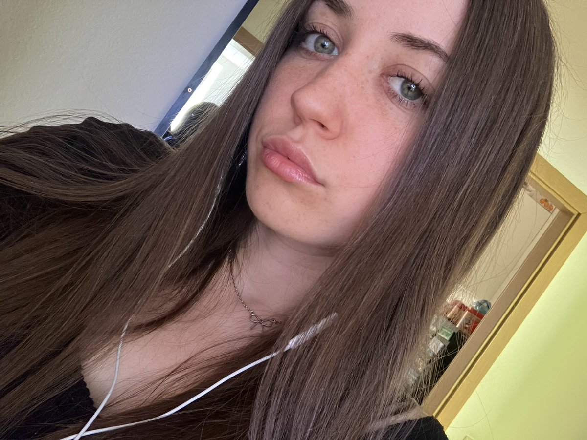 Guten Morgen ☀️
Da es für mich jetzt in den Urlaub und danach zur Familie geht, wird es auch hier etwas ruhiger. Silent Sends sind natürlich immer willkommen.🇫🇷

Wir hören uns.😊

paypig zahlschwein göttin findom zahlsklave