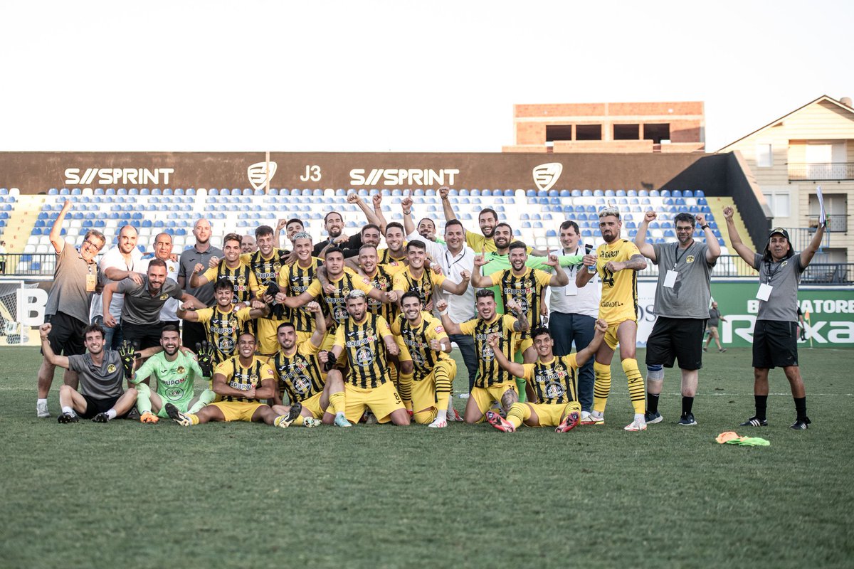 TheEuroFE's tweet photo. 🇪🇺 Clubs that have made it through the first qualifying round of the UCL:

🇦🇩 UE Santa Coloma
🇱🇹 FK Panevezys 
🇬🇮 Lincoln Red Imps
🇧🇾 Dinamo Minsk
🇸🇮 Celje
🇷🇴 FCSB
🏴󠁧󠁢󠁷󠁬󠁳󠁿 TNS
🇮🇪 Shamrock Rovers
🇸🇰 Slovan Bratislava
🇲🇩 Petrocub
🇧🇬 Ludogorets
🇫🇴 KI Klaksvik
🇧🇦 Borac Banja Luka
🇱🇻 RFS https://t.co/MxVVTFPWXL