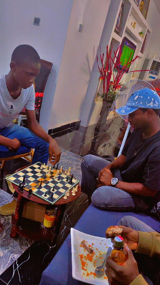 ChessloverSY's tweet image. Chess and Cheers 🥂