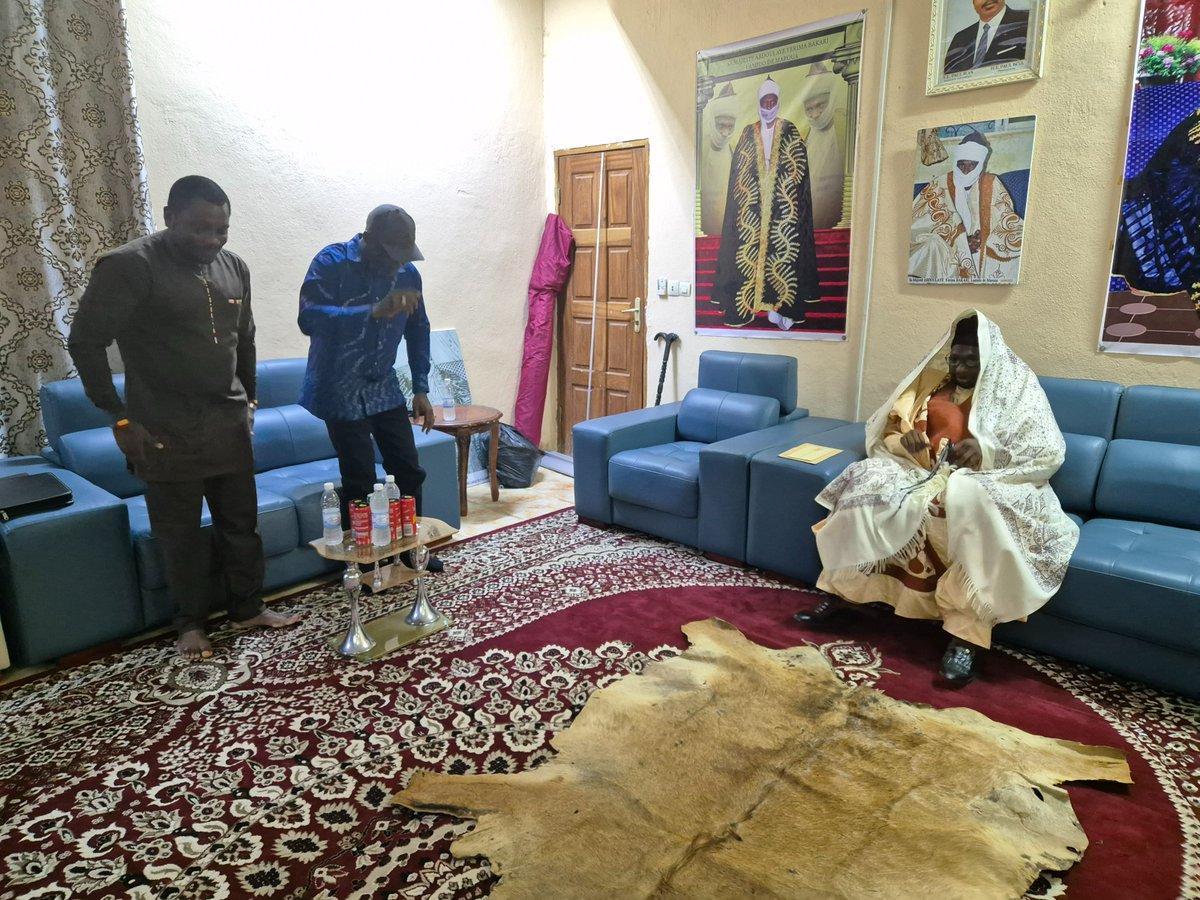 REPAC_OIF's tweet image. Audiences et séances de travail du #REPAC avec les autorités de l'Extrême-Nord du #Cameroun !

En marge de la cérémonie de lancement du projet état civil dans la ville de Maroua (Extrême-Nord), le Représentant pour l'Afrique centrale de l'@OIFrancophonie a eu des audiences et