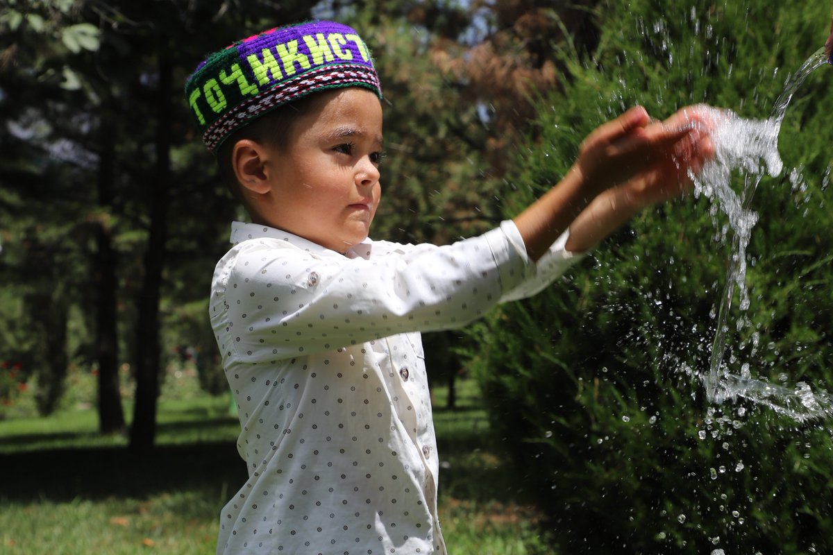 unicef_tjk's tweet photo. ☀️According to Children’s Climate Risk Index, over 71% of children in #Tajikistan, totaling 2,8 mil. children, are exposed to heatwaves every year, which poses a serious threat to children's health &amp; wellbeing. https://t.co/YpdcJllz5g