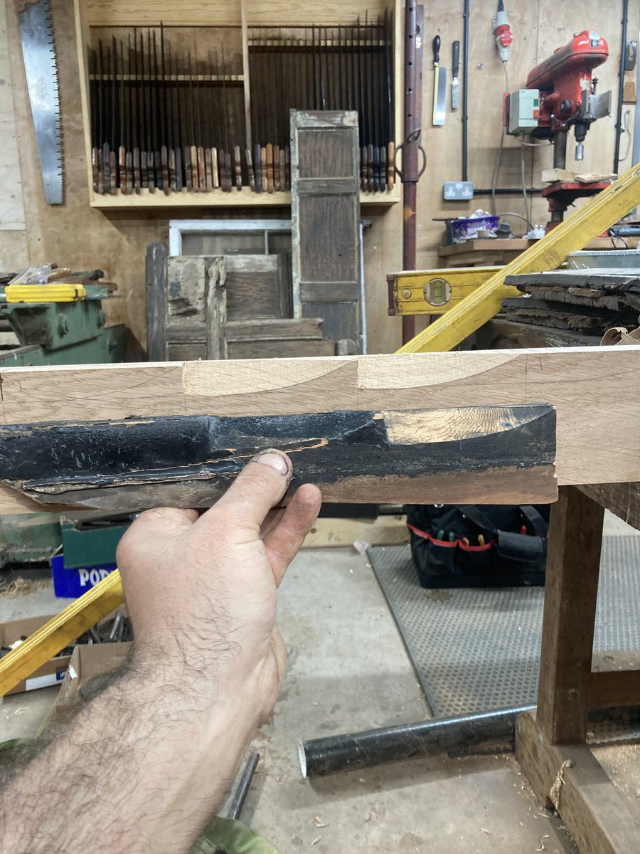 WhitacreBespoke's tweet photo. I also had to replicate the large moulding on the ground floor that’s what the large moulding cutters were for a few weeks ago. All the photos of the fitted sections were taken by Oakley Frame Buildings. #carving #joinery #carpentry #buildingconservation #craftskills https://t.co/44guNjA8j3